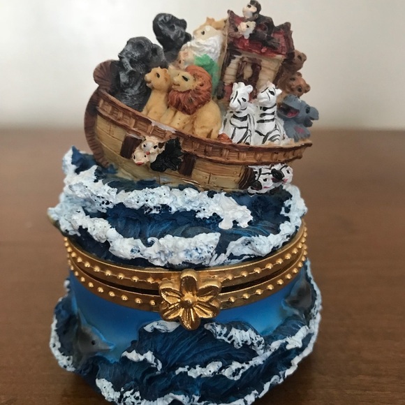 Rare Vintage 1970’s Noah’s Ark Mini Trinket Box - Picture 1 of 8